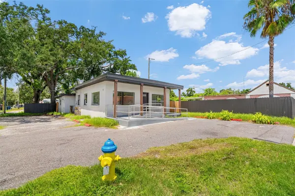 10302 N NEBRASKA AVE, Tampa, FL 33612