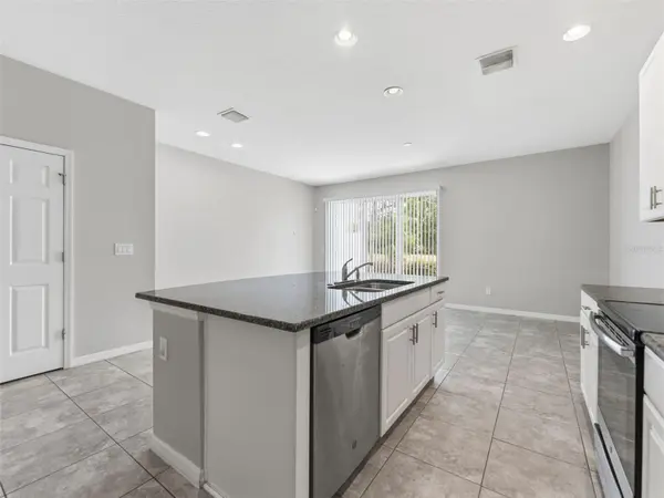 7052 GRAND ELM DR, Riverview, FL 33578