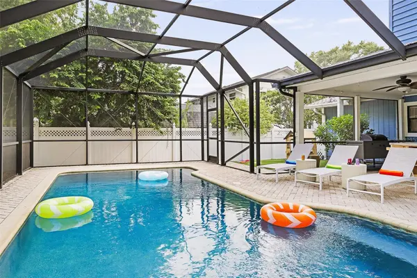 9737 135TH ST, Seminole, FL 33776