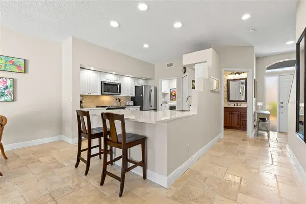 216 HEMINGWAY DR, Oldsmar, FL 34677