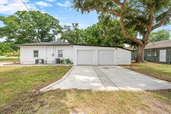 125 61ST ST N, St Petersburg, FL 33710