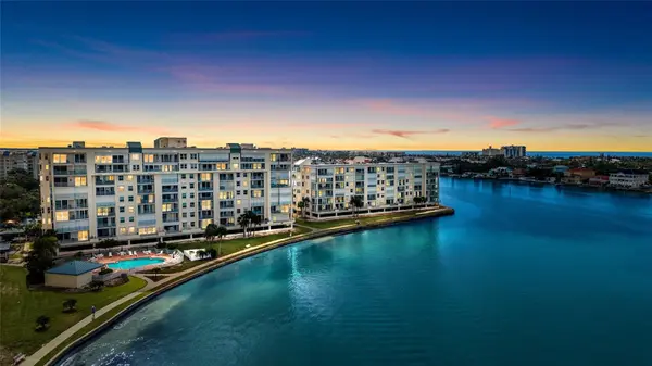 7932 SAILBOAT KEY BLVD S #804, South Pasadena, FL 33707