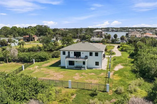 5035 BAY BLVD, Port Richey, FL 34668