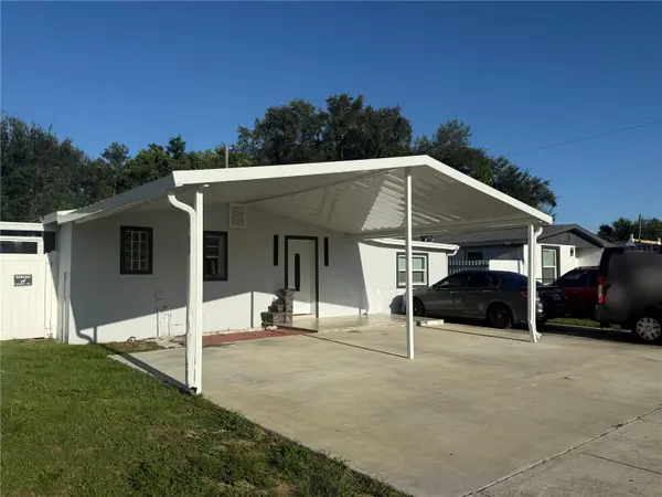 5605 GOLDEN DR, Tampa, FL 33634