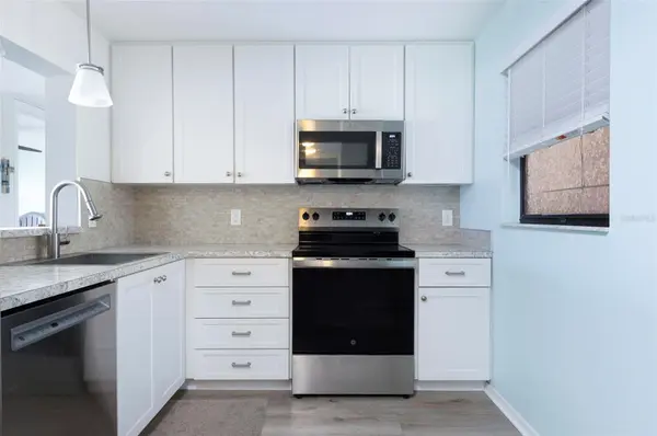 7903 SAILBOAT KEY BLVD S #102, South Pasadena, FL 33707