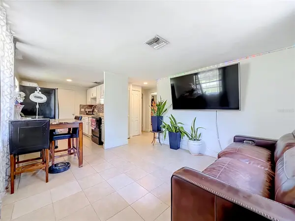 8653 69TH ST N, Pinellas Park, FL 33782