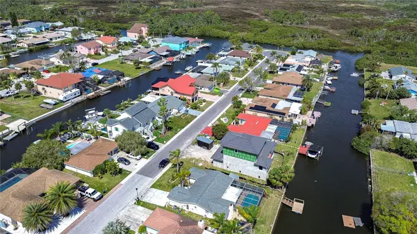 9826 ISLAND HARBOR DR, Port Richey, FL 34668