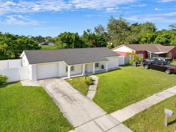 107 VALLEY DR, Brandon, FL 33510
