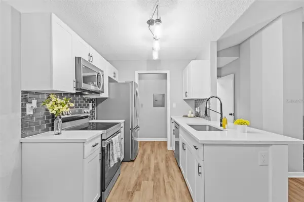 10265 GANDY BLVD N #1406, St Petersburg, FL 33702