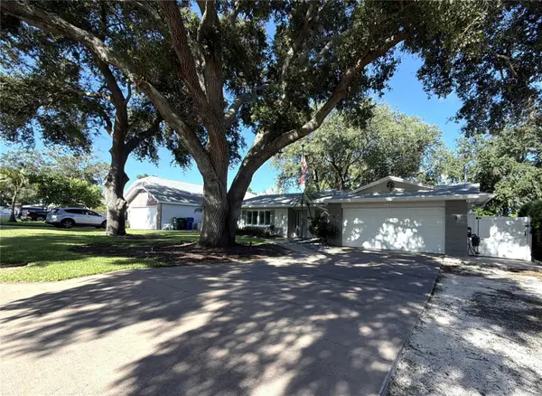 703 23RD ST SW, Largo, FL 33770