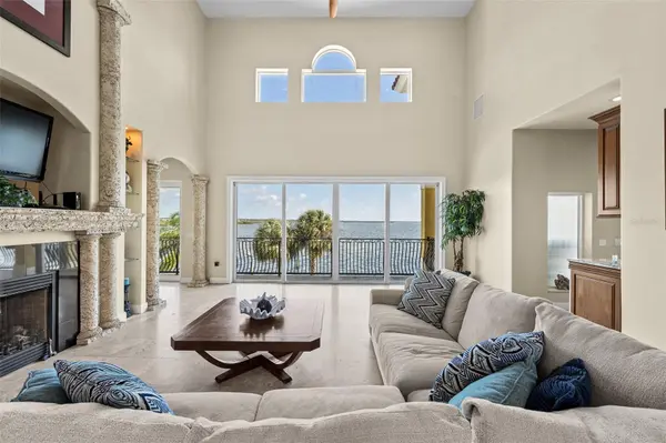3236 GULF WINDS CIR, Hernando Beach, FL 34607