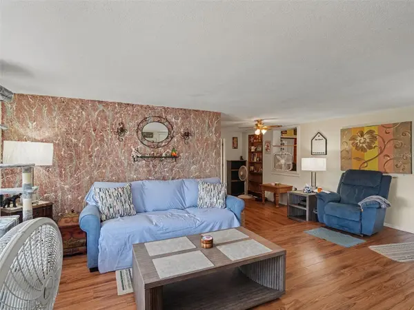 3090 11TH AVE E, Bradenton, FL 34208