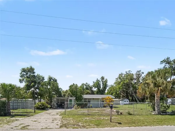 3090 11TH AVE E, Bradenton, FL 34208