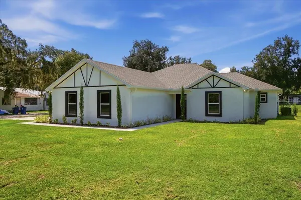 829 N CLERMONT AVE, Fort Meade, FL 33841