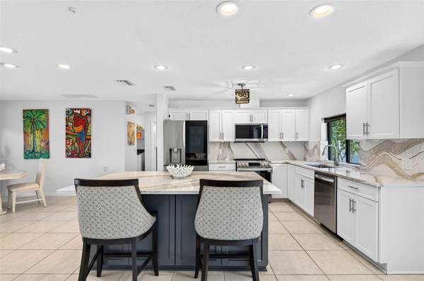 114 12TH ST, Belleair Beach, FL 33786