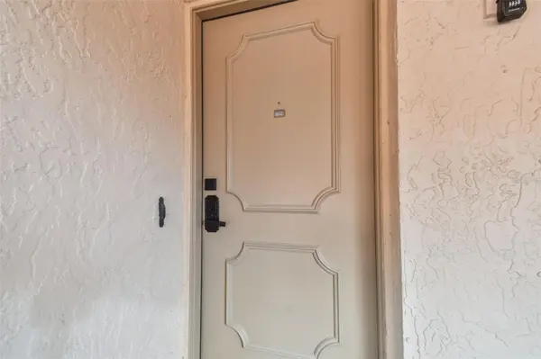 4800 BRITTANY DR S #102, St Petersburg, FL 33715