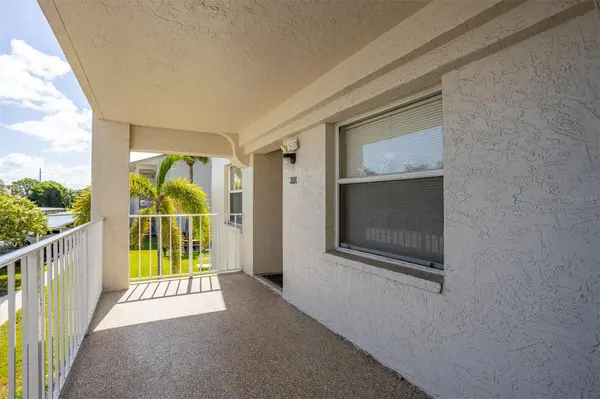 7301 29TH AVENUE DR W #201, Bradenton, FL 34209