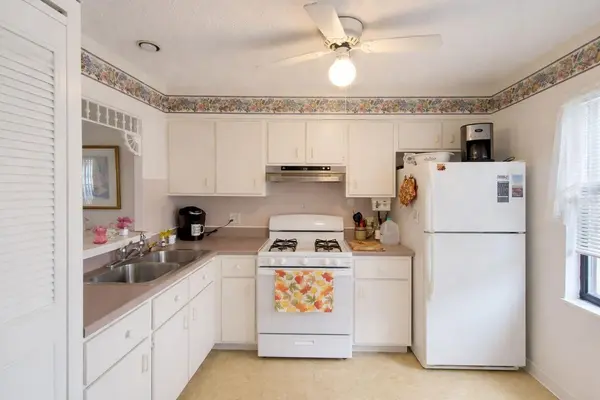 1428 ARROWHEAD CIR W, Clearwater, FL 33759