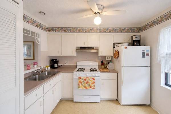 1428 ARROWHEAD CIR W, Clearwater, FL 33759