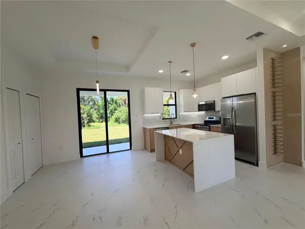 3812 11TH ST SW, Lehigh Acres, FL 33976