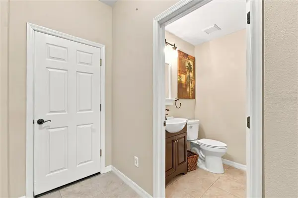 2251 PARK CRESCENT DR, Land O Lakes, FL 34639