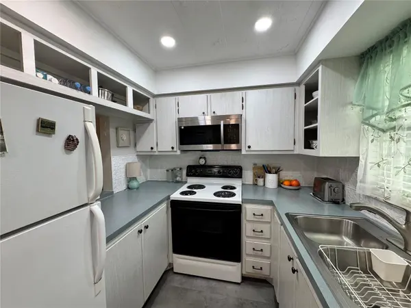 304 46TH AVENUE TER W #421, Bradenton, FL 34207