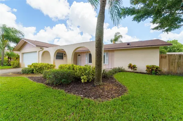 2419 TIMBERCREST CIR W, Clearwater, FL 33763