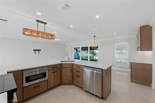 4152 13TH LN NE, St Petersburg, FL 33703