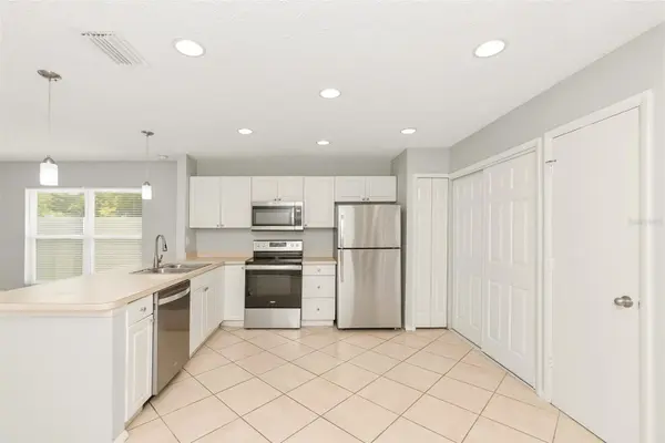 1215 39TH ST W, Bradenton, FL 34205