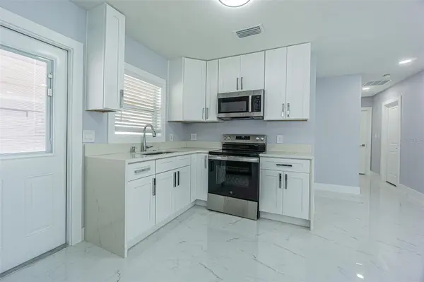 3320 W LEROY ST, Tampa, FL 33607