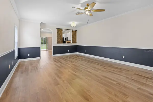15836 FISHHAWK FALLS DR, Lithia, FL 33547