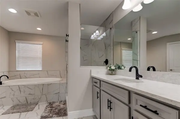 13118 JETER CREEK DR, Riverview, FL 33579