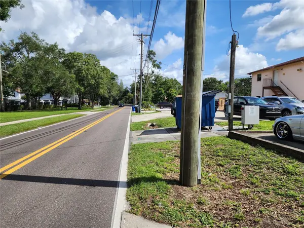 8423 N MANHATTAN AVE, Tampa, FL 33614