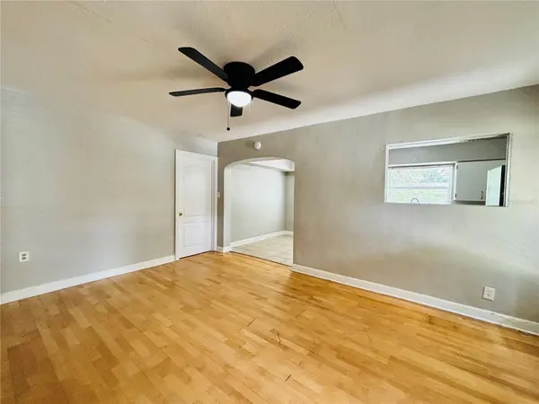 3910 E ELLICOTT ST, Tampa, FL 33610