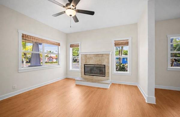 1777 BAYSHORE BLVD, Dunedin, FL 34698