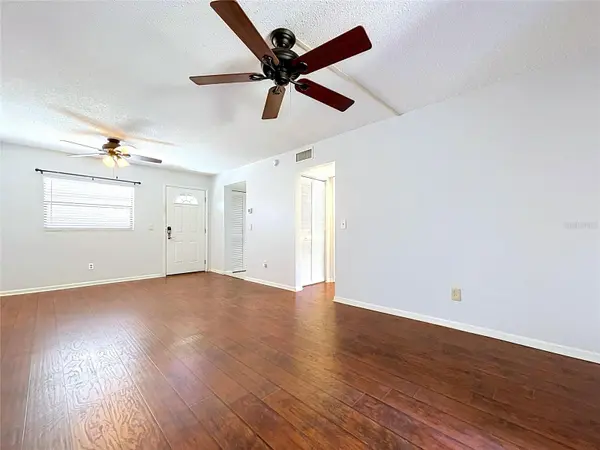 2750 E BAY DR #5E, Largo, FL 33771