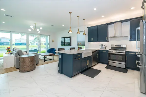 3290 GREAT BANYAN WAY, Wesley Chapel, FL 33543