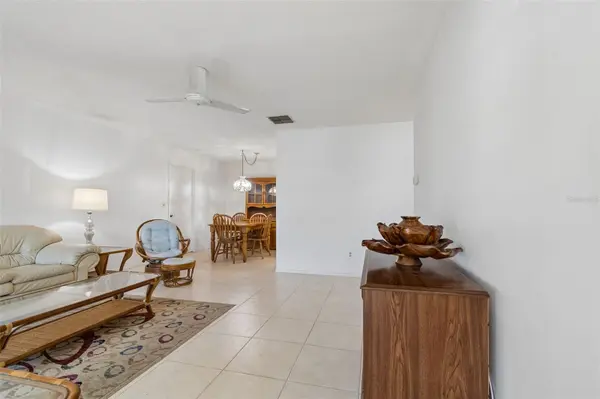 2150 SHELLY DR #B, Palm Harbor, FL 34684
