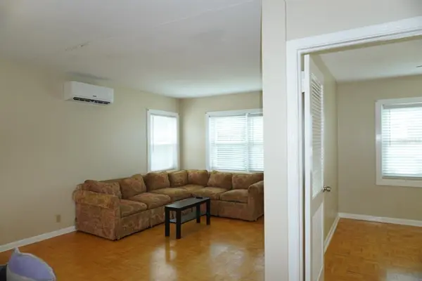 809 W PARK AVE #B, Tampa, FL 33602