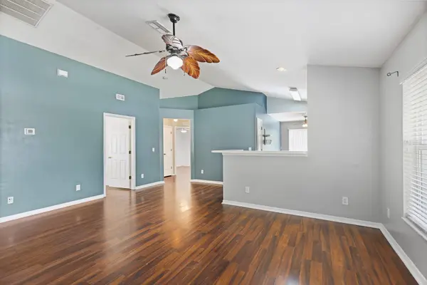 7408 OXFORD GARDEN CIR, Apollo Beach, FL 33572