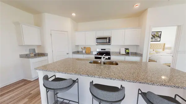 5571 BELDI DR, Polk City, FL 33868