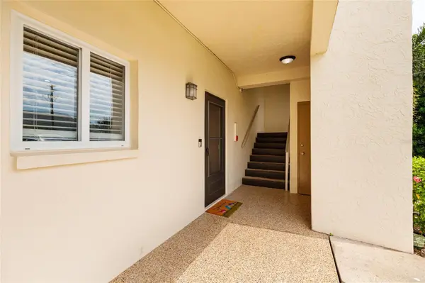 4595 CHANCELLOR ST NE #114, St Petersburg, FL 33703