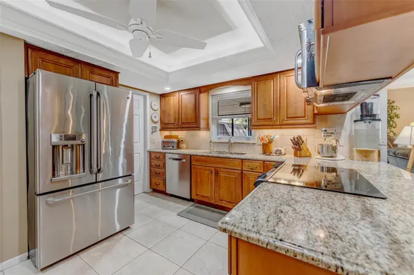 4001 HIGHGATE DR, Valrico, FL 33594