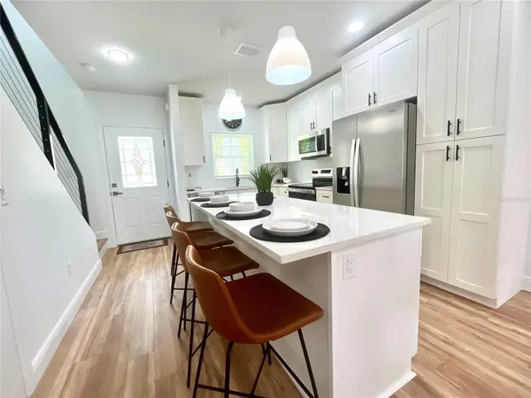 8108 N GREENWOOD AVE, Tampa, FL 33604