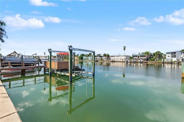 12000 4TH ST E, Treasure Island, FL, 33706 photo 4