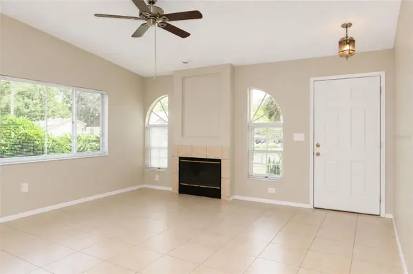 4631 W EASTWIND DR, Plant City, FL 33566