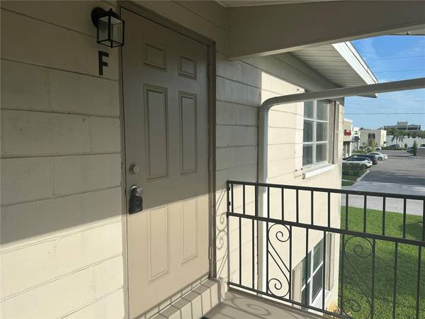344 33RD AVE N #F, St Petersburg, FL 33704