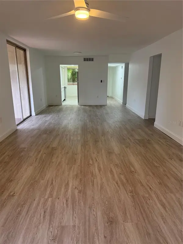 1012 PEARCE DR #111, Clearwater, FL 33764