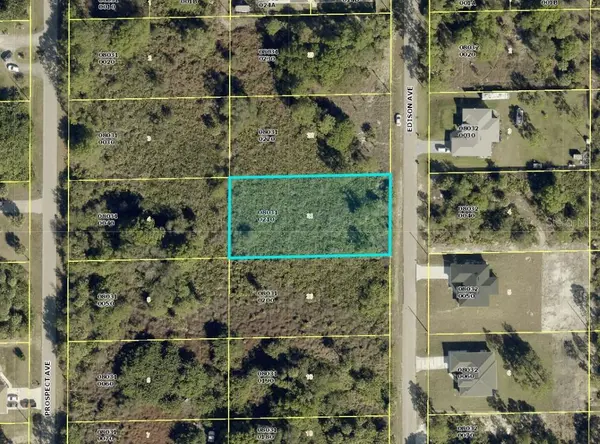 1417 EDISON AVE, Lehigh Acres, FL 33972