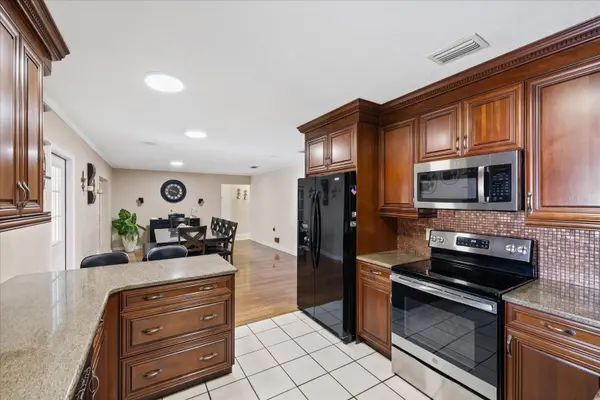 5809 N HALE AVE, Tampa, FL 33614